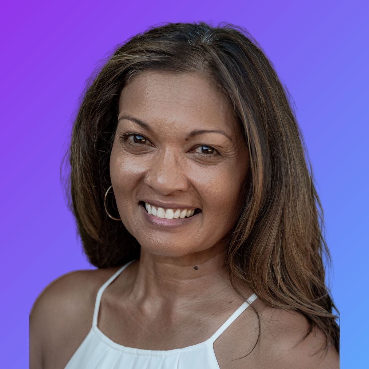 Beeneta Stables, Founder of Logincome